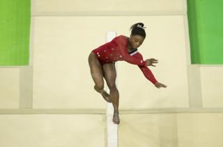 Simone Biles feet photo thumbnail