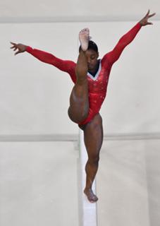 Simone Biles feet photo thumbnail
