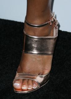 Christina Milian feet photo thumbnail