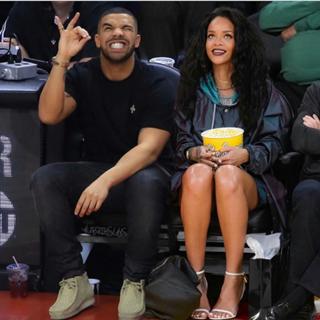 Rihanna feet photo thumbnail