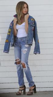 Ashley Tisdale feet photo thumbnail