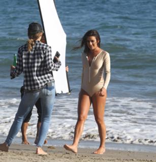 Lea Michele feet photo thumbnail