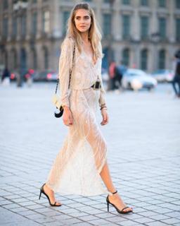 Chiara Ferragni feet photo thumbnail