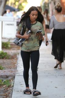 Karrueche Tran feet photo thumbnail
