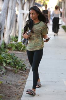 Karrueche Tran feet photo thumbnail