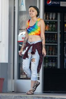 Paris Jackson feet photo thumbnail
