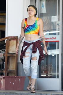 Paris Jackson feet photo thumbnail