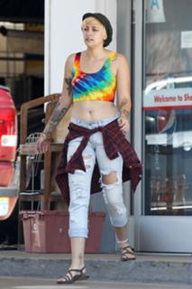 Paris Jackson feet photo thumbnail