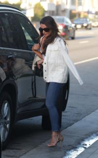 Lea Michele feet photo thumbnail