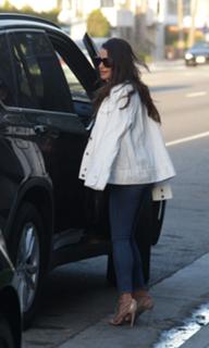 Lea Michele feet photo thumbnail