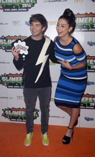 Kira Kosarin feet photo thumbnail