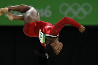 Simone Biles feet photo thumbnail