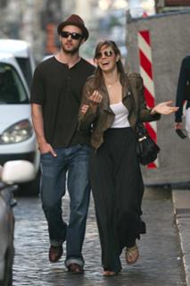 Jessica Biel feet photo thumbnail