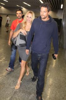 Pamela Anderson feet photo thumbnail