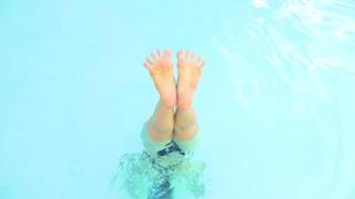 Amanda Cerny feet photo thumbnail