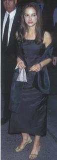 Natalie Portman feet photo thumbnail