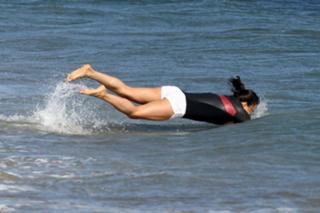 Michelle Rodriguez feet photo thumbnail