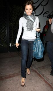Eva Longoria feet photo thumbnail