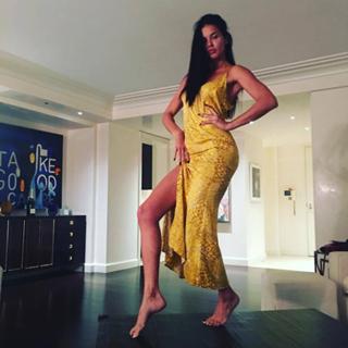 Adriana Lima feet photo thumbnail