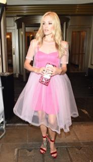 Fearne Cotton feet photo thumbnail