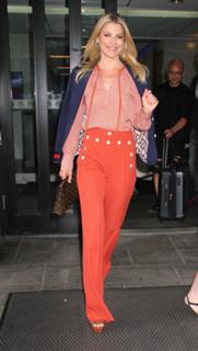 Ali Larter feet photo thumbnail
