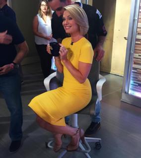 Amy Robach feet photo thumbnail