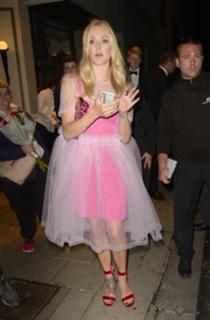 Fearne Cotton feet photo thumbnail