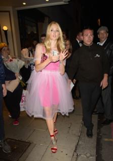 Fearne Cotton feet photo thumbnail