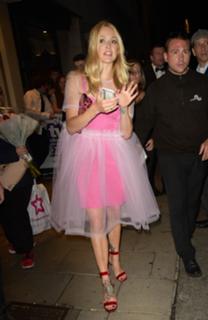 Fearne Cotton feet photo thumbnail