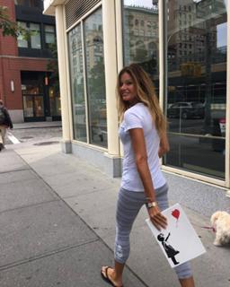 Kelly Bensimon feet photo thumbnail