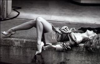 Sharon Stone feet photo thumbnail
