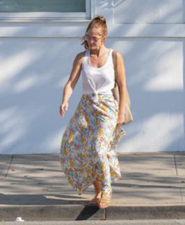 Minka Kelly feet photo thumbnail
