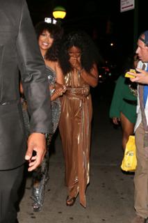 Kelly Rowland feet photo thumbnail