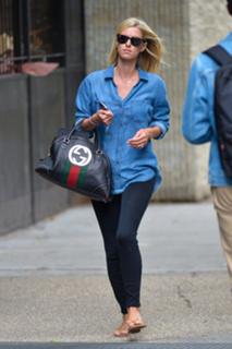 Nicky Rothschild feet photo thumbnail