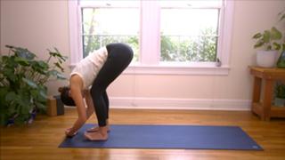 Adriene Mishler feet photo thumbnail