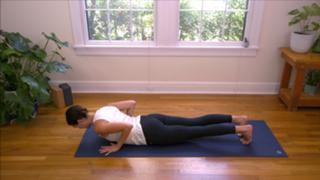 Adriene Mishler feet photo thumbnail