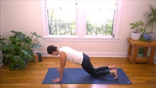 Adriene Mishler feet photo thumbnail