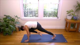 Adriene Mishler feet photo thumbnail