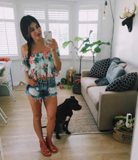 Daniella Monet feet photo thumbnail