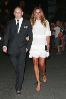 Kelly Bensimon feet photo thumbnail