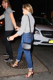 Chloë Grace Moretz feet photo thumbnail