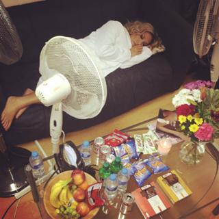 Myleene Klass feet photo thumbnail