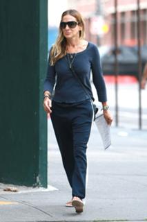 Sarah Jessica Parker feet photo thumbnail