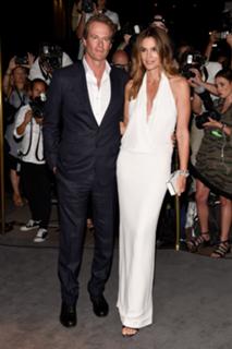 Cindy Crawford feet photo thumbnail