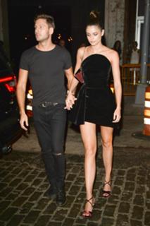 Taylor Hill feet photo thumbnail