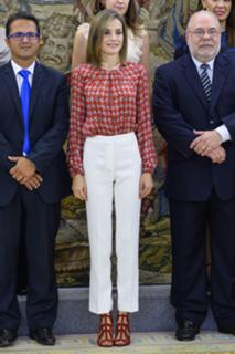 Queen Letizia of Spain feet photo thumbnail