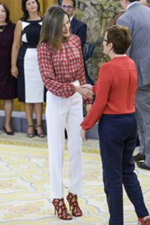 Queen Letizia of Spain feet photo thumbnail
