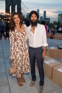 Priyanka Chopra Jonas feet photo thumbnail