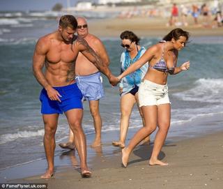 Jacqueline Jossa feet photo thumbnail