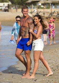 Jacqueline Jossa feet photo thumbnail